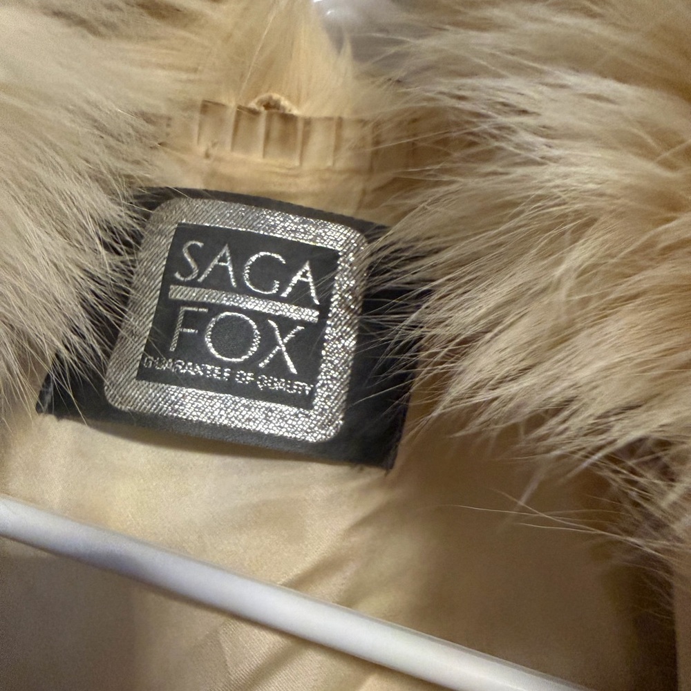 gorgeous vintage arctic white fox fur coat - Picture 10 of 15